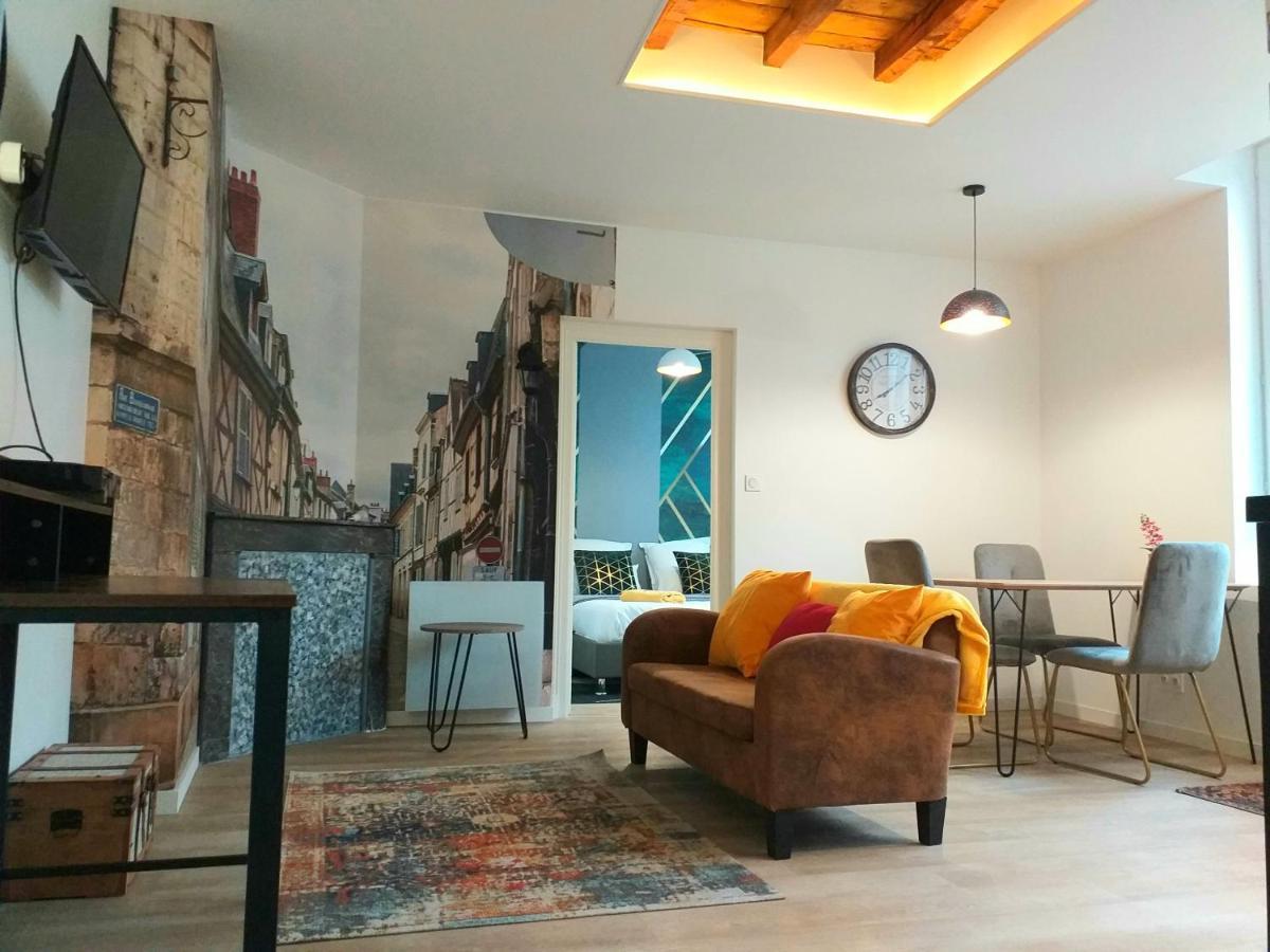 Les Volets Bleus - Deux Appartements Et Un Studio, Jardin Bourges Exterior foto